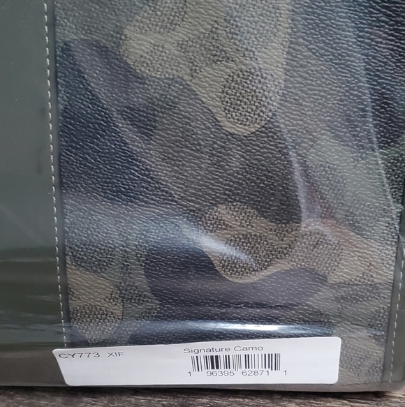 Coach Wesley  Camouflage - Green and Black - Picture 7 of 8